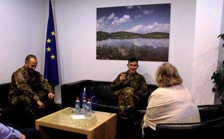 2. Šefica EULEX-a na sastanku sa komandantom KFOR-a 