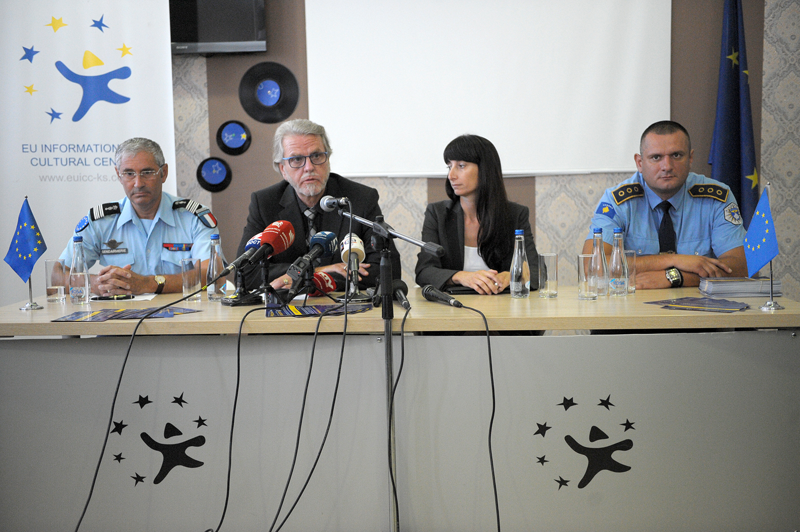 EULEX-i përkujton përvjetorin e vdekjes së zyrtarit doganor 