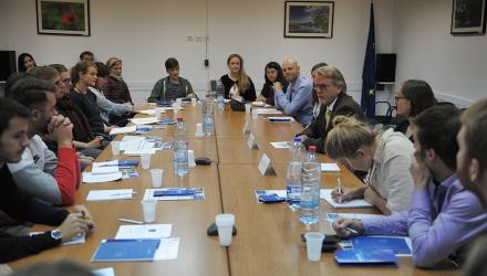 2. German Students visit EULEX