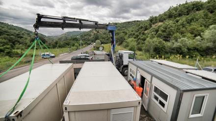 02. EULEX donates containers to Crossing Point Končulj /Dheu i Bardhë