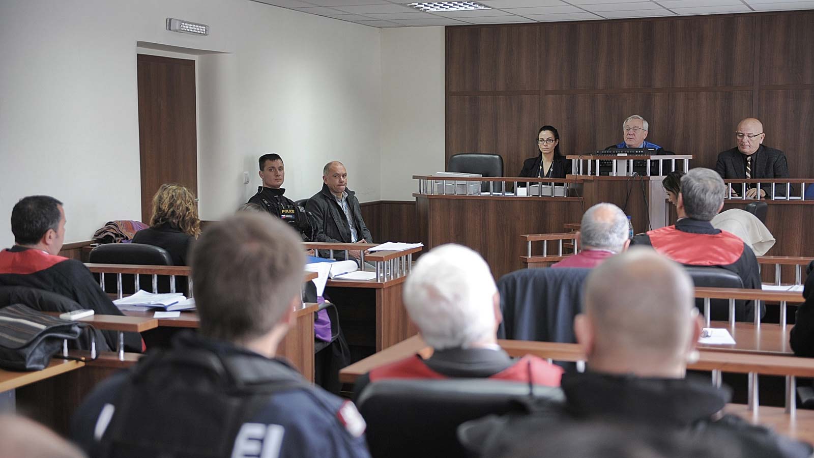 Initial hearing related to a war crimes case held at Mitrovicë/a